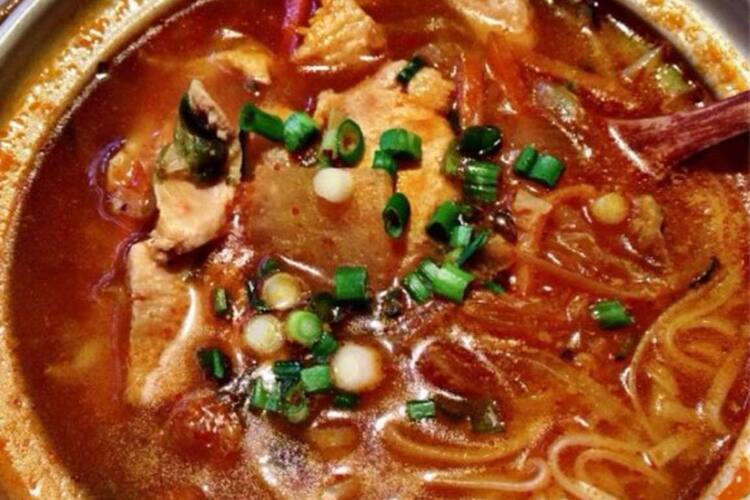 The Crazy Noodle Reviews User Reviews For The Crazy Noodle Midtown Memphis